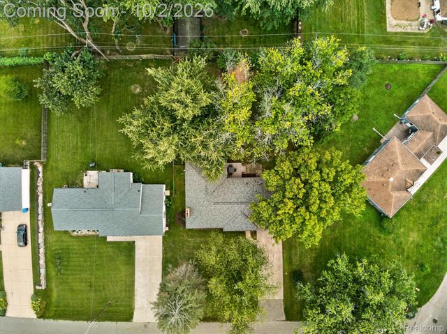 5539 Sunwood Drive, Waterford Charter Township, MI 48329