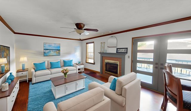 312 Lower Overlook Drive, Hurricane, WV 25526