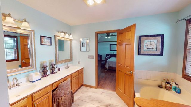 312 Lower Overlook Drive, Hurricane, WV 25526