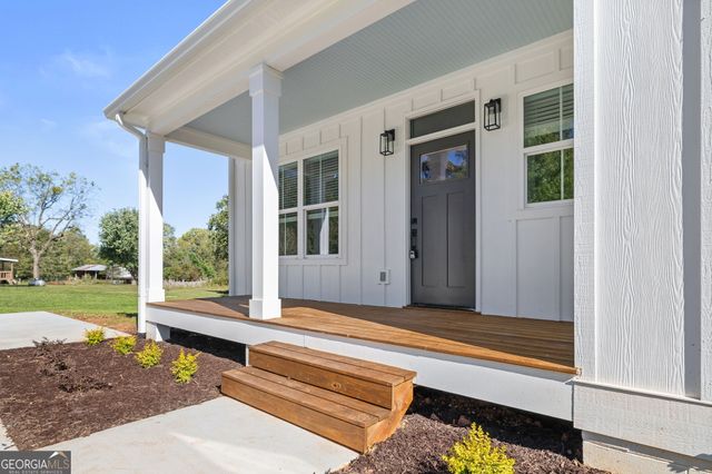 447 Carl Loudermilk Road, Mount Airy, GA 30563