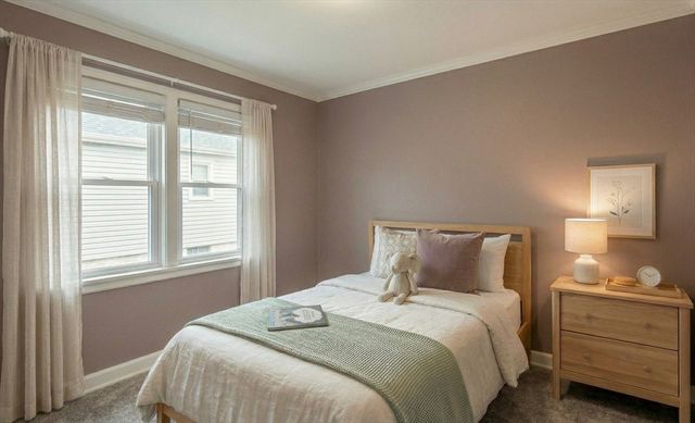 24 Forge Pond H, Canton, MA 02021