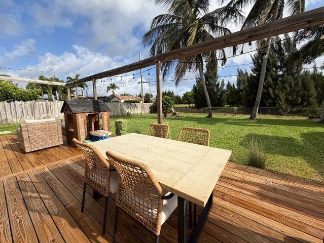 2637 Exuma Road, West Palm Beach, FL 33406