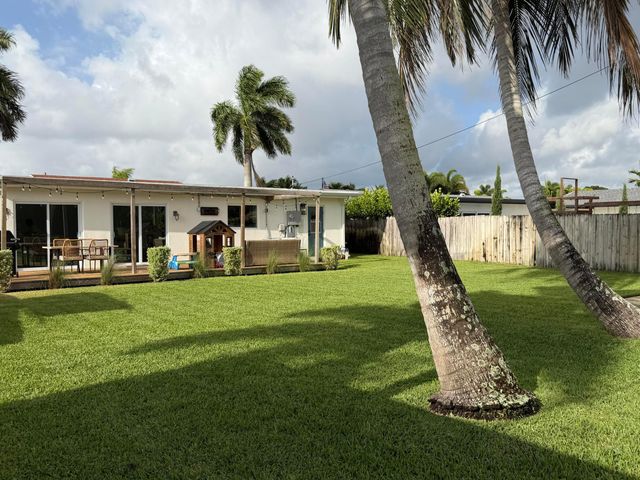 2637 Exuma Road, West Palm Beach, FL 33406