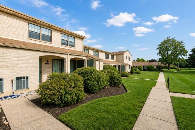 2874 Aronimink Place, Lower Macungie Twp, PA 18062