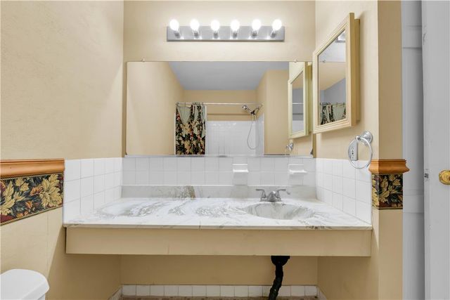 2874 Aronimink Place, Lower Macungie Twp, PA 18062