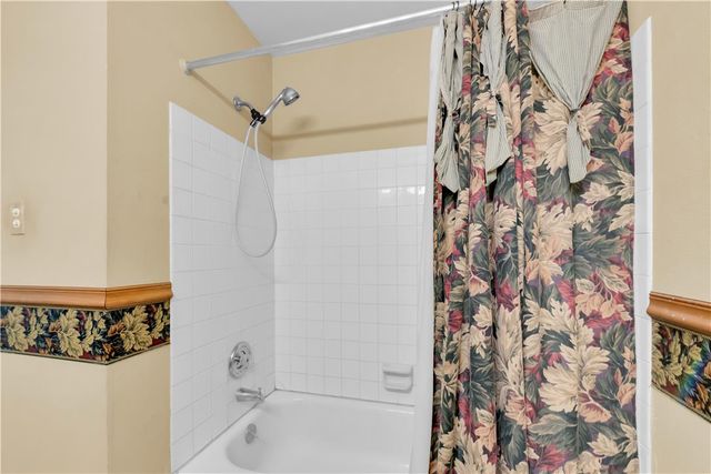 2874 Aronimink Place, Lower Macungie Twp, PA 18062