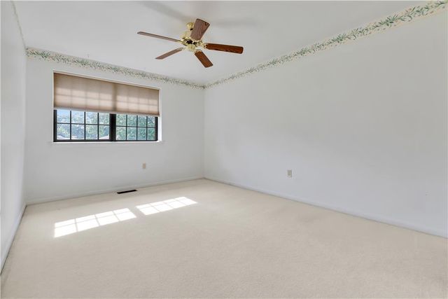 2874 Aronimink Place, Lower Macungie Twp, PA 18062