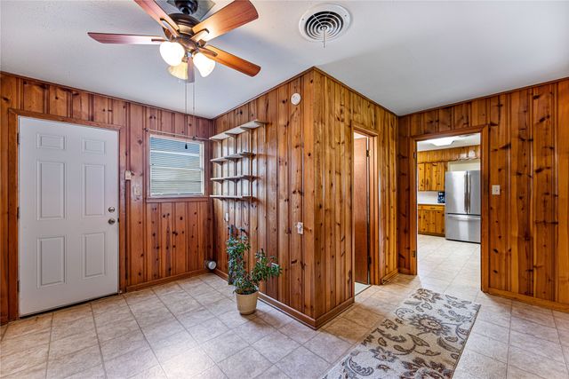 3041 Field Street, Haltom City, TX 76117