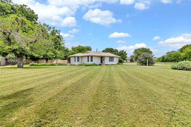 3041 Field Street, Haltom City, TX 76117