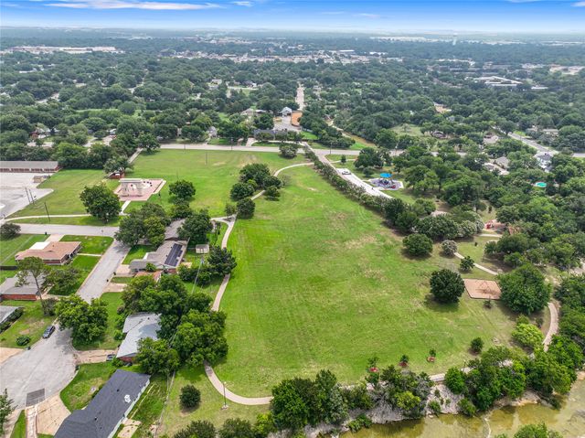 3041 Field Street, Haltom City, TX 76117