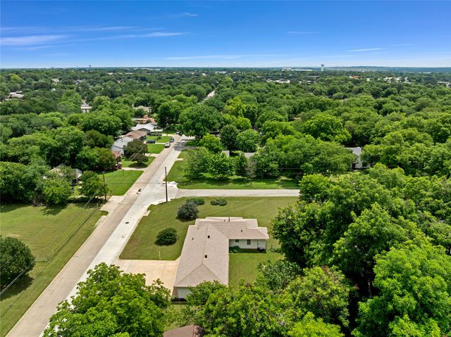 3041 Field Street, Haltom City, TX 76117