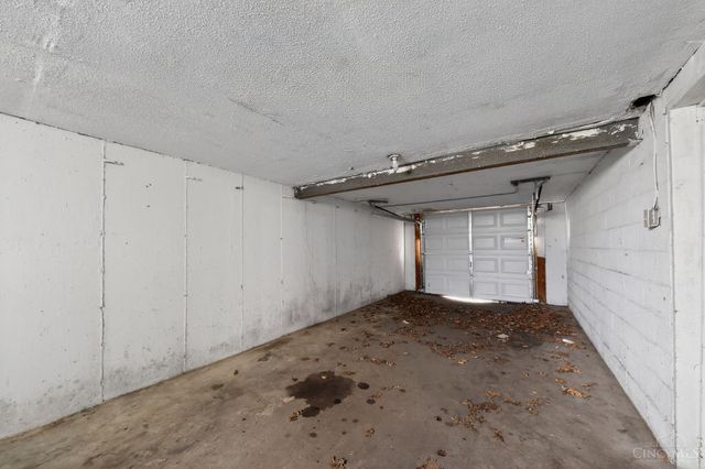 2290 Deblin Drive, Springfield Twp., OH 45239