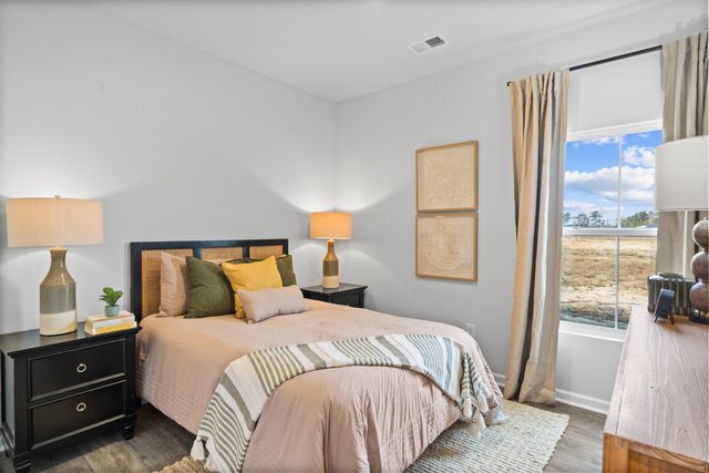 370 Tiliwa Street, Summerville, SC 29486