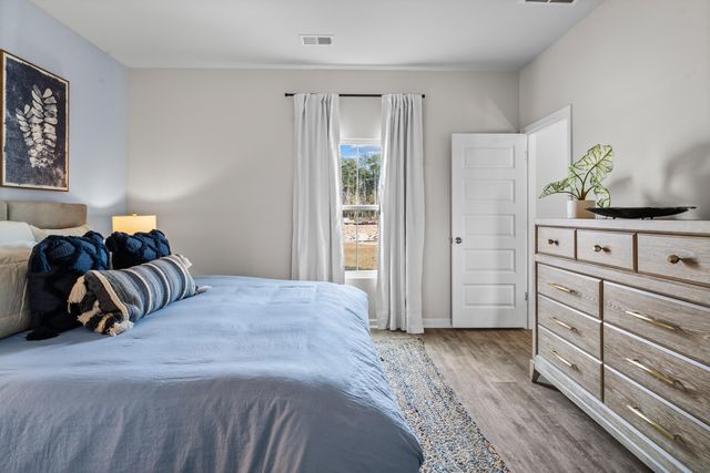 370 Tiliwa Street, Summerville, SC 29486