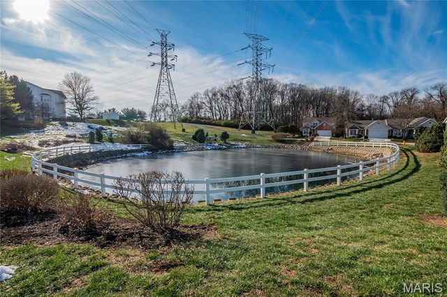 1233 Woodland Point Drive H, St Louis, MO 63146