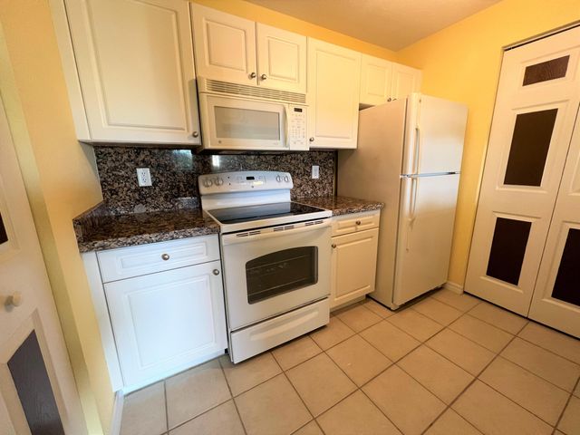 2814 Grande Parkway 304, Palm Beach Gardens, FL 33410