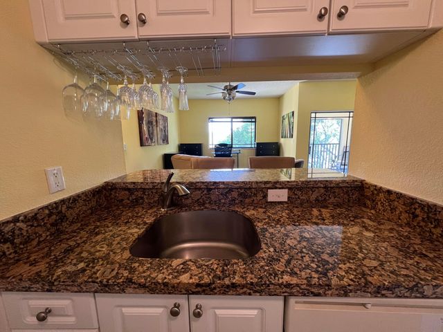 2814 Grande Parkway 304, Palm Beach Gardens, FL 33410