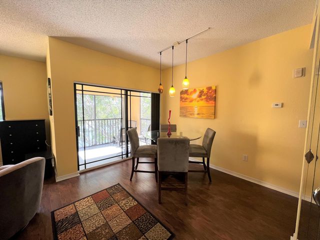 2814 Grande Parkway 304, Palm Beach Gardens, FL 33410