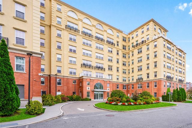 10 Byron Place 214, Larchmont, NY 10538