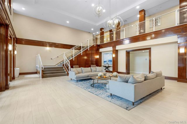 10 Byron Place 214, Larchmont, NY 10538