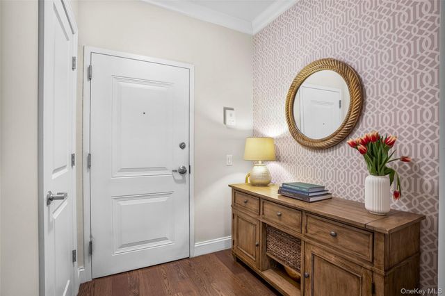 10 Byron Place 214, Larchmont, NY 10538