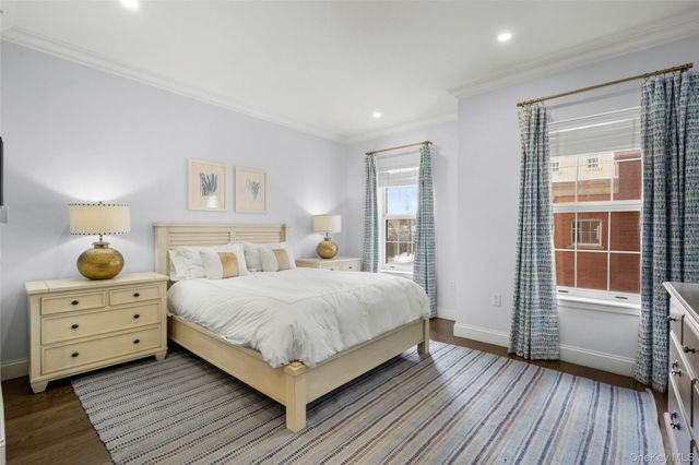 10 Byron Place 214, Larchmont, NY 10538