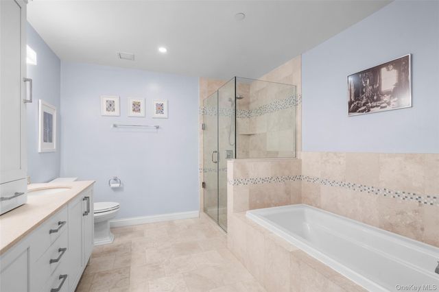 10 Byron Place 214, Larchmont, NY 10538