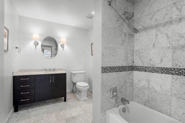 10 Byron Place 214, Larchmont, NY 10538