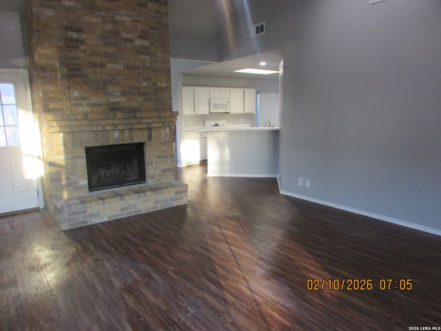 6003 Broadmeadow, San Antonio, TX 78240