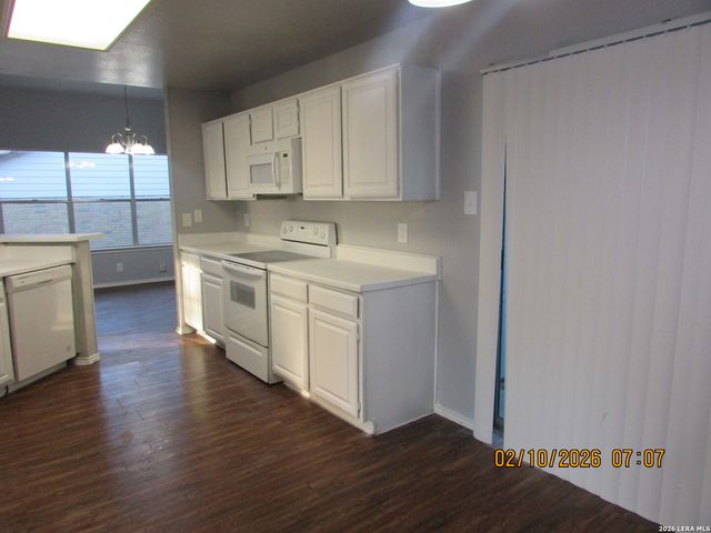 6003 Broadmeadow, San Antonio, TX 78240