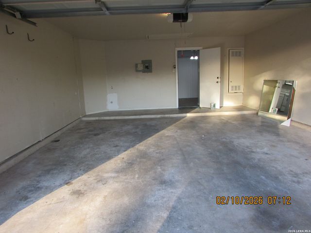 6003 Broadmeadow, San Antonio, TX 78240