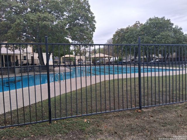 6003 Broadmeadow, San Antonio, TX 78240