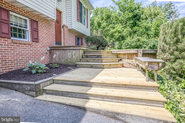 126 ECKMAN RD, Lancaster, PA 17602