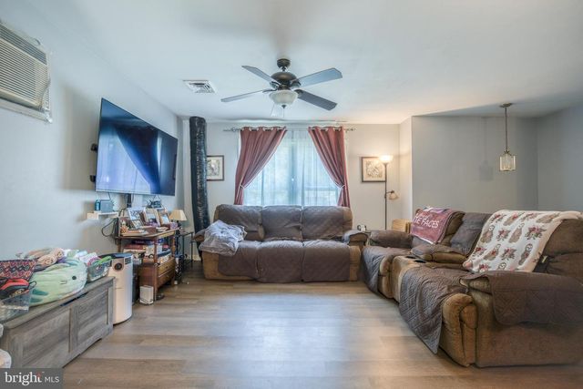 126 ECKMAN RD, Lancaster, PA 17602