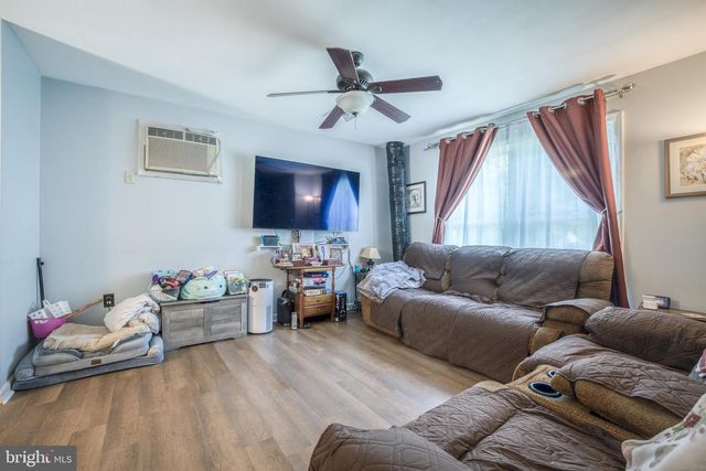 126 ECKMAN RD, Lancaster, PA 17602