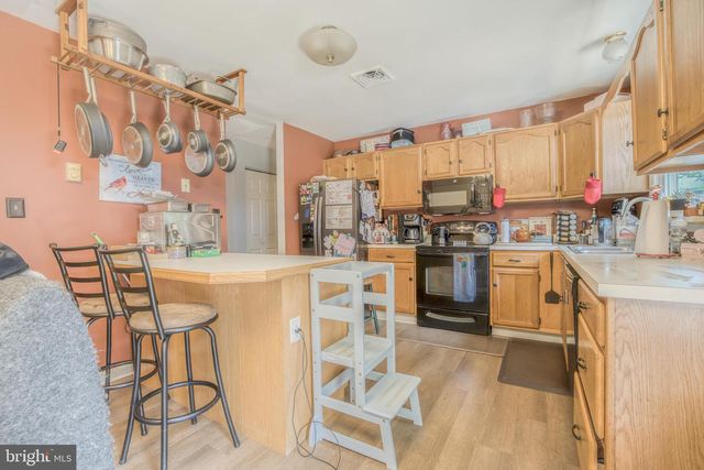 126 ECKMAN RD, Lancaster, PA 17602