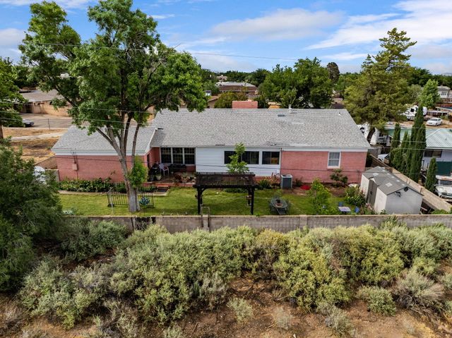 1515 W Reinken Avenue, Belen, NM 87002