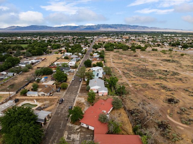 1515 W Reinken Avenue, Belen, NM 87002