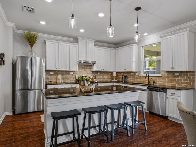 7522 San Mirienda, Boerne, TX 78015