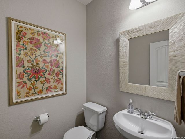 7522 San Mirienda, Boerne, TX 78015