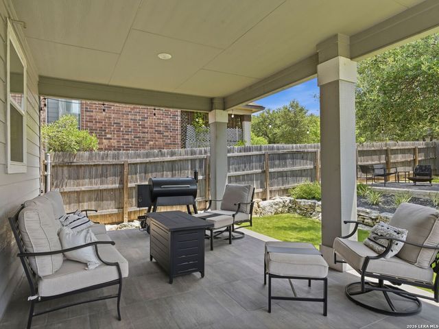 7522 San Mirienda, Boerne, TX 78015
