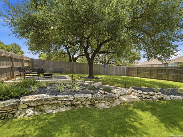 7522 San Mirienda, Boerne, TX 78015
