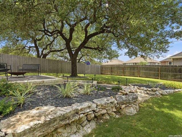 7522 San Mirienda, Boerne, TX 78015