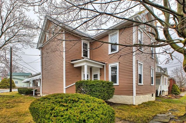 500 Painter St, Everson, PA 15631