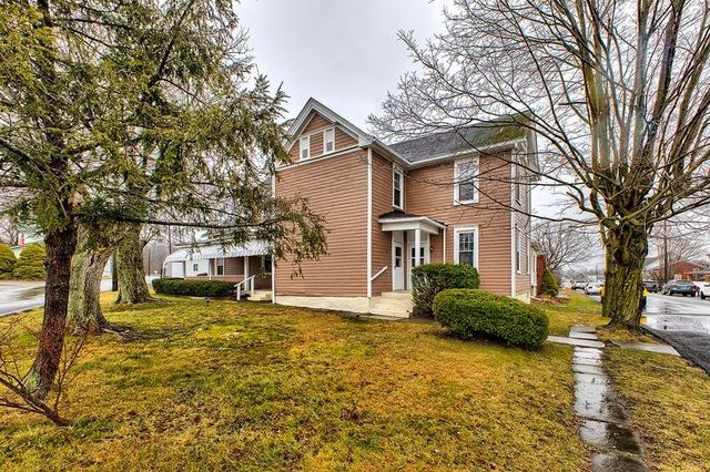 500 Painter St, Everson, PA 15631