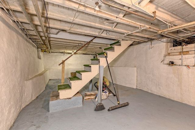 500 Painter St, Everson, PA 15631