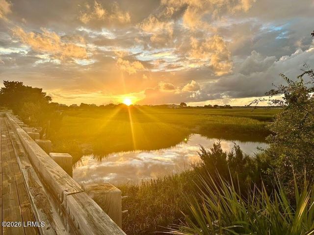 1 Cedar Reef Dr Unit F204, St. Helena Island, SC 29920