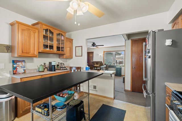 7443 Blackhawk DRIVE, Racine, WI 53402