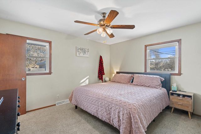 7443 Blackhawk DRIVE, Racine, WI 53402