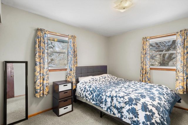 7443 Blackhawk DRIVE, Racine, WI 53402